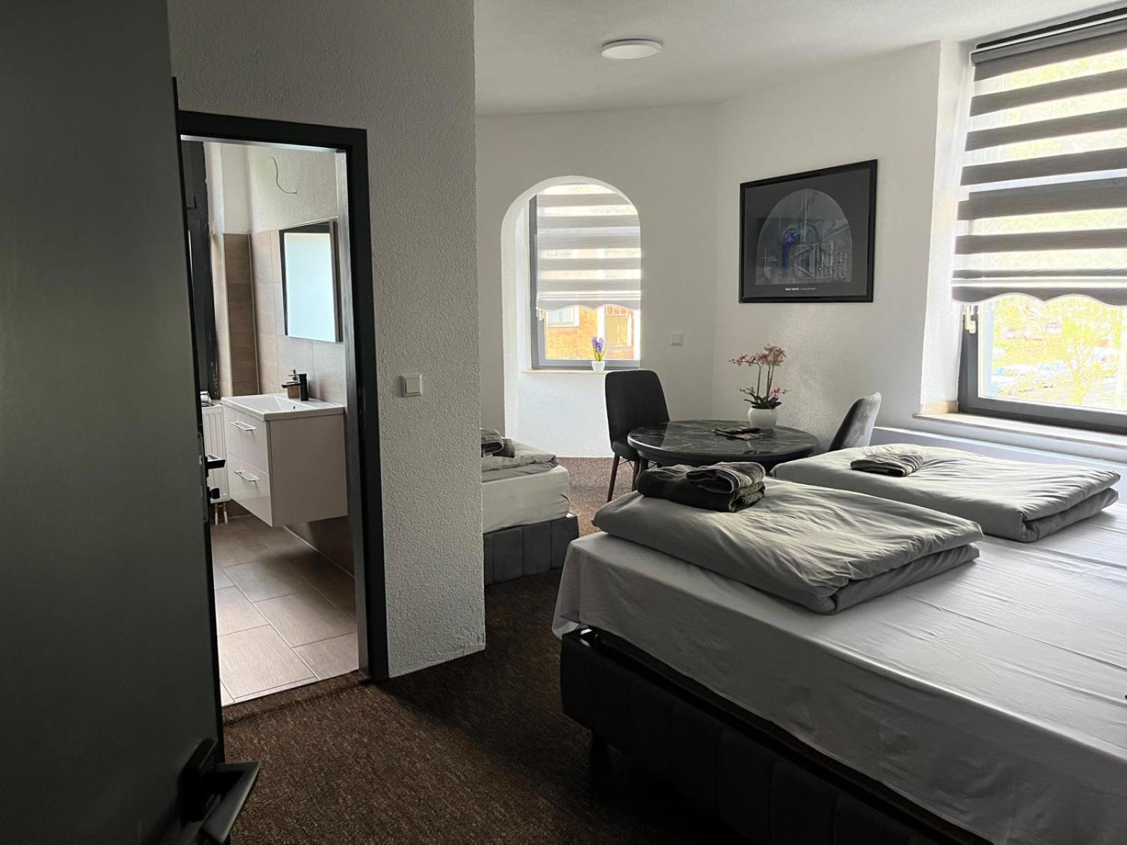 Duisburger Hostel Экстерьер фото
