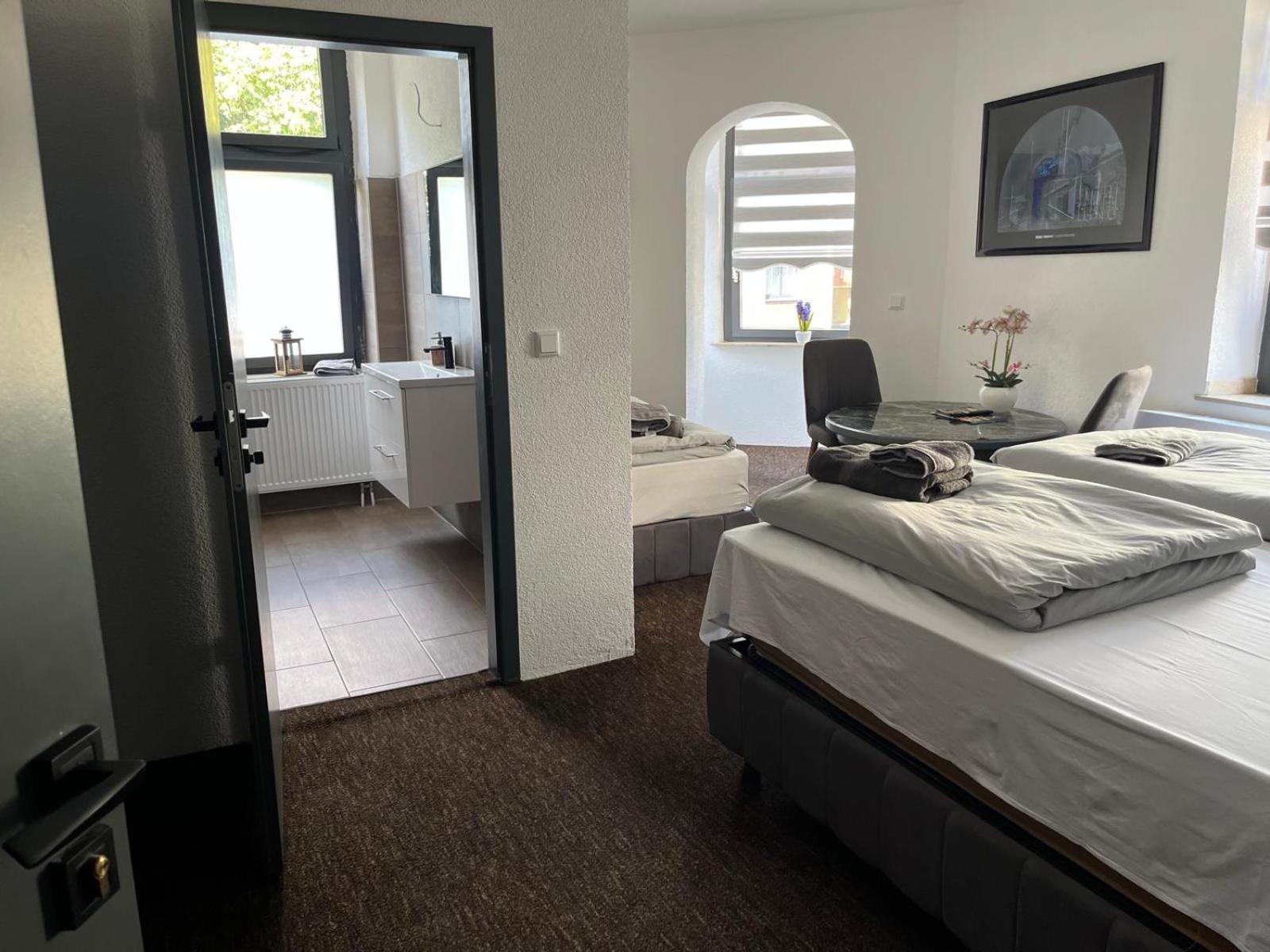 Duisburger Hostel Экстерьер фото