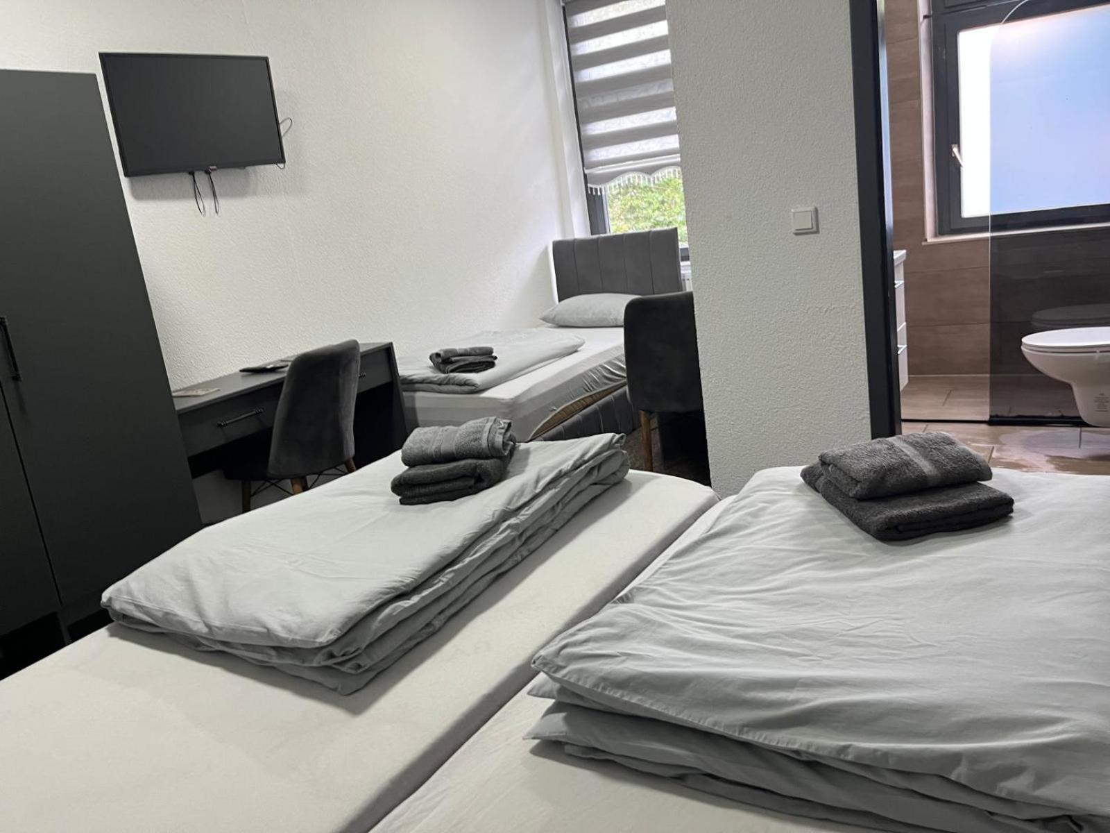 Duisburger Hostel Экстерьер фото