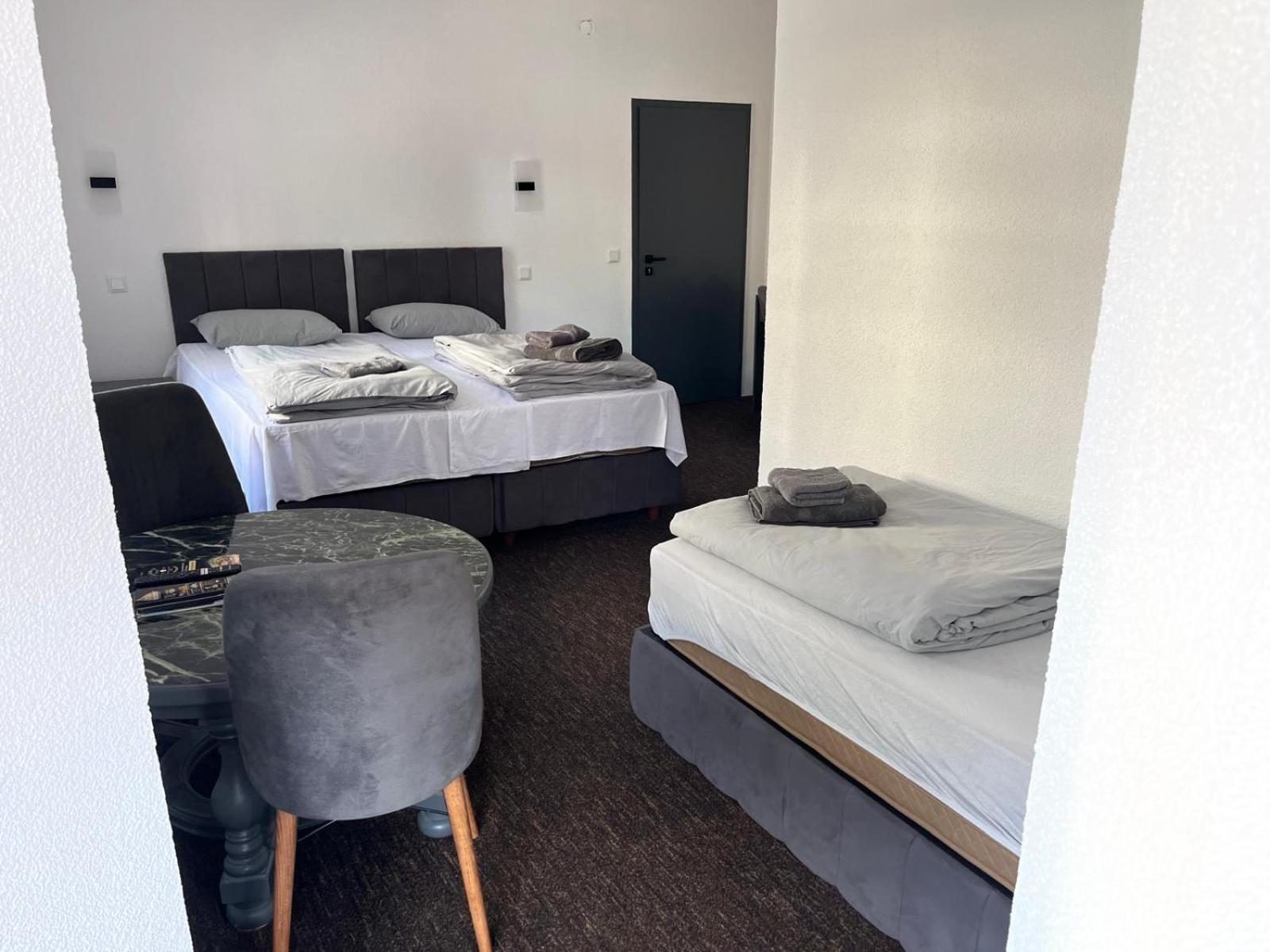 Duisburger Hostel Экстерьер фото